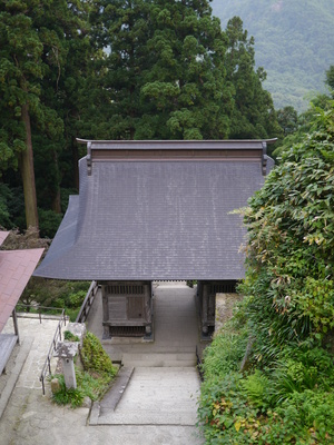 山寺参道 仁王門