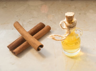 シナモン　オイル